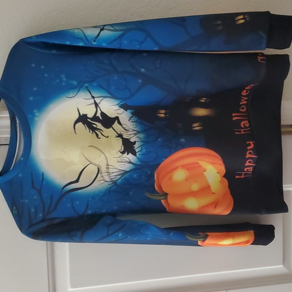 HALLOWEEN SWEATSHIRT WITH HAUNTED HOUSE NWOT - Picture 6 of 7
